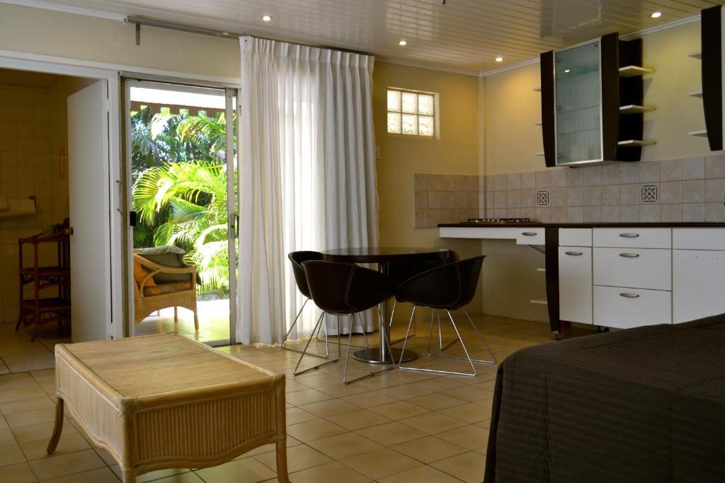 Bananas Apartments Adults Only Palm Beach Szoba fotó